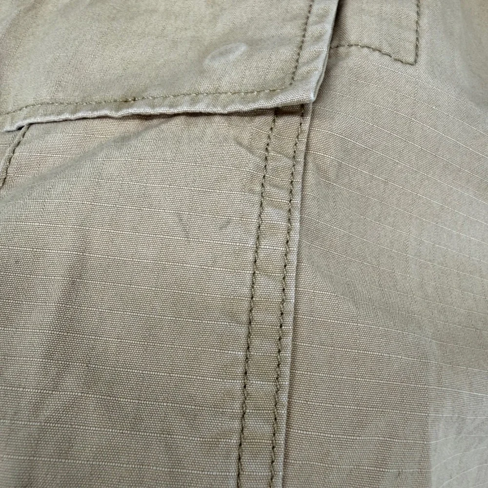 LEVI'S MEN'S CARRIER CARGO 9.5